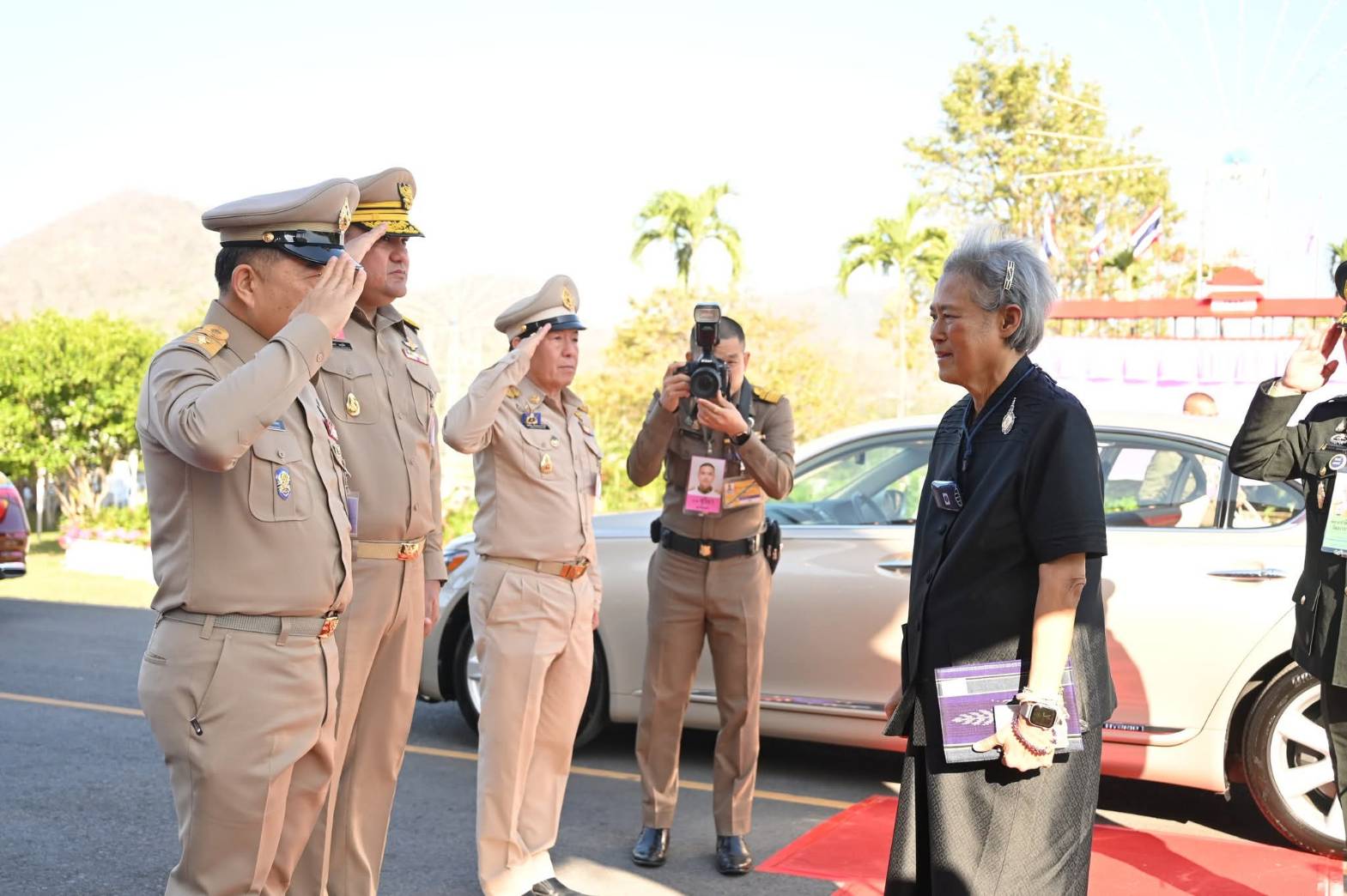 title - ส.ป.ก. ร่วมเข้าเฝ้าฯ รับเสด็จ สมเด็จพระกนิษฐาธิราชเจ้า กรมสมเด็จพระเทพรัตนราชสุดาฯ สยามบรมราชกุมารี พิธีเปิดงาน “เทศกาลโคนมแห่งชาติ” ประจำปี 2569